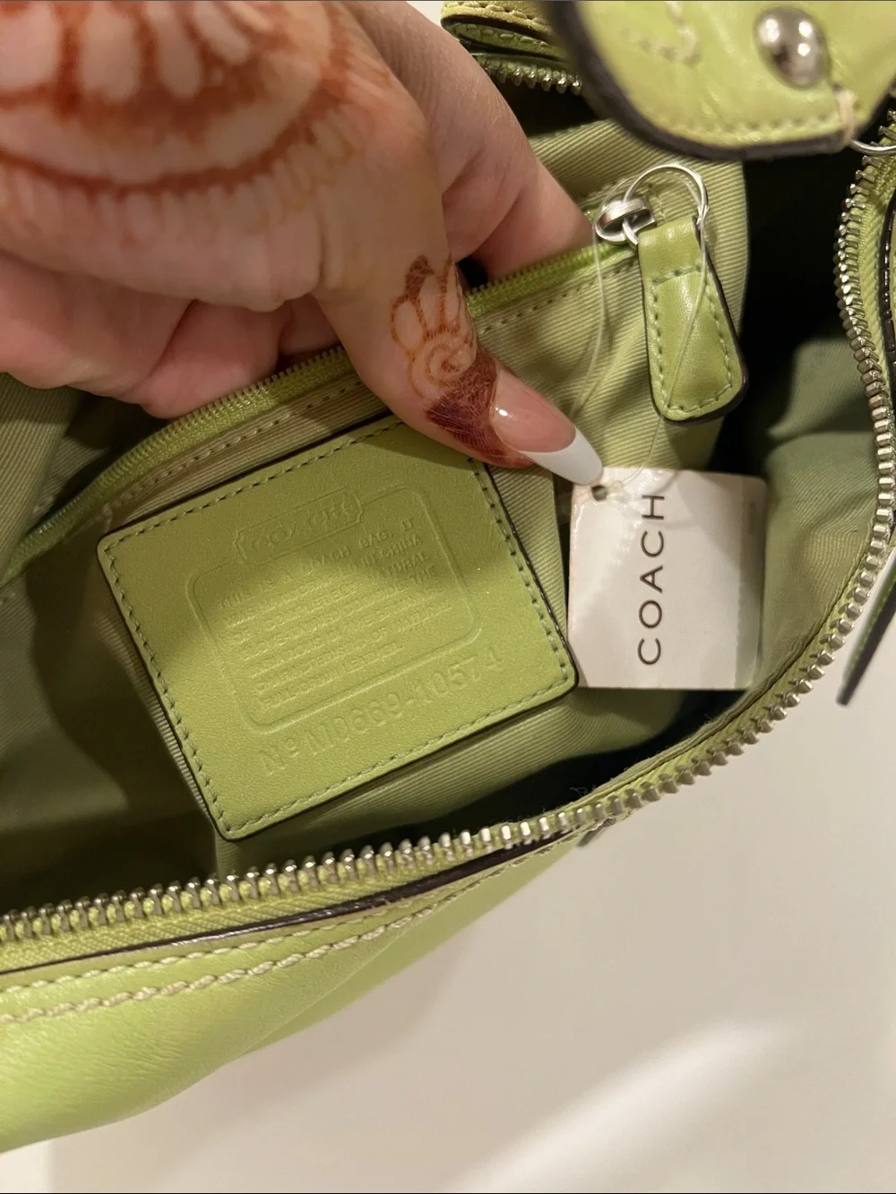 Vintage Coach soho leather hobo bag
